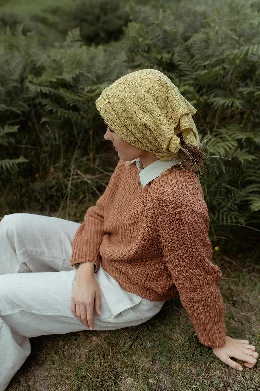 The Claife Organic Cotton Fisherman Rib Sweater in Rosewood Apricot